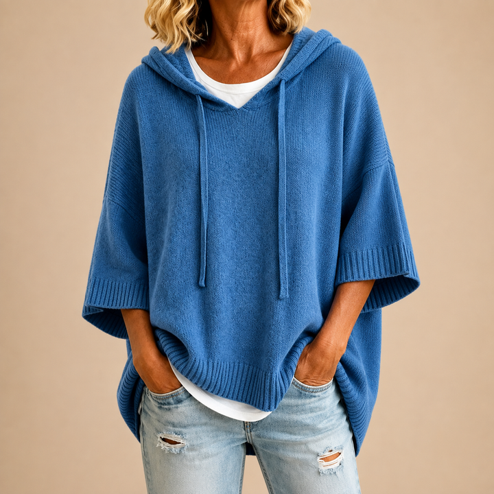 Céleste | Poncho en maille à capuche et manches trois-quarts