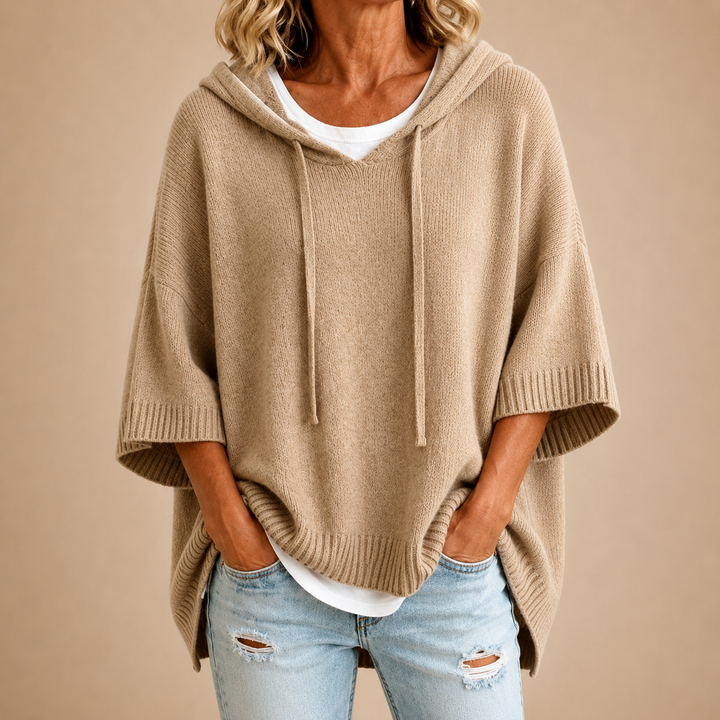 Céleste | Poncho en maille à capuche et manches trois-quarts
